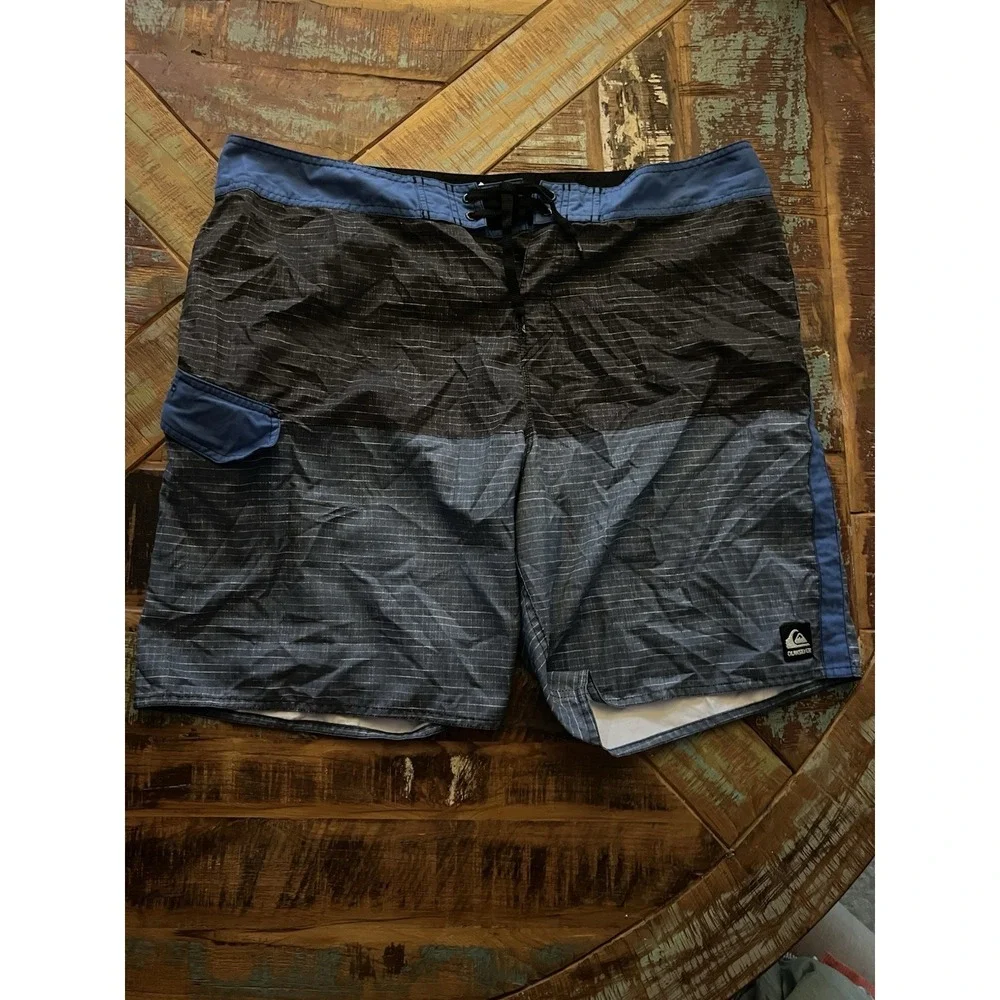 Men's Quiksilver Black Blue Board Shorts Size 40